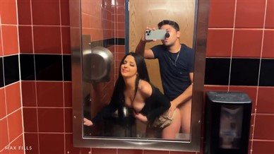 [Image: Vanessa-Marie-Bathroom-Sextape-with-Sist...Leaked.jpg]